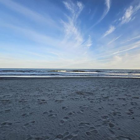 Direct Oceanfront- King Bedroom- Amazing Views/Pools/Hot Tubs/Beach Access/Golf マートルビーチ エクステリア 写真