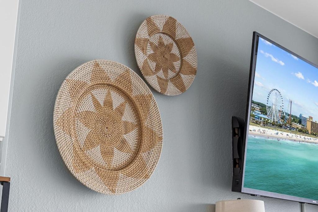 Direct Oceanfront- King Bedroom- Amazing Views/Pools/Hot Tubs/Beach Access/Golf マートルビーチ エクステリア 写真
