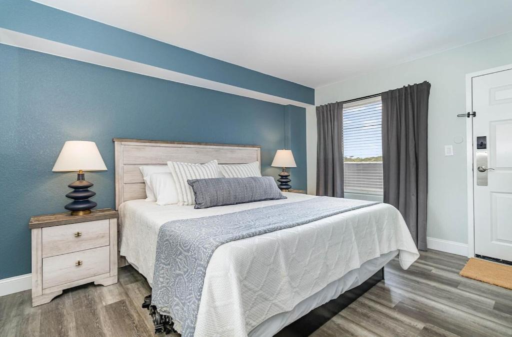 Direct Oceanfront- King Bedroom- Amazing Views/Pools/Hot Tubs/Beach Access/Golf マートルビーチ エクステリア 写真